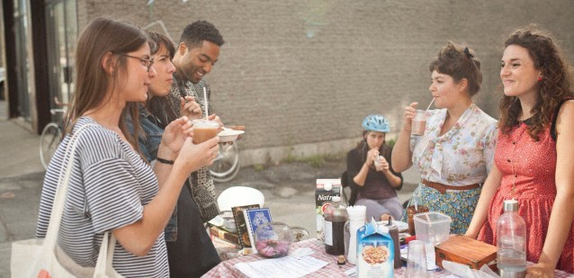 a visit from the organizers. photo by Bruno Florin.